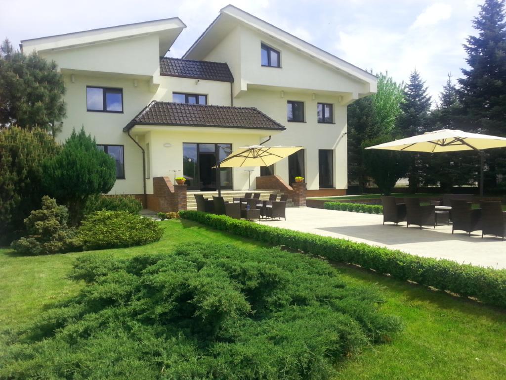 Astoria Bed & Breakfast Swarzędz Extérieur photo