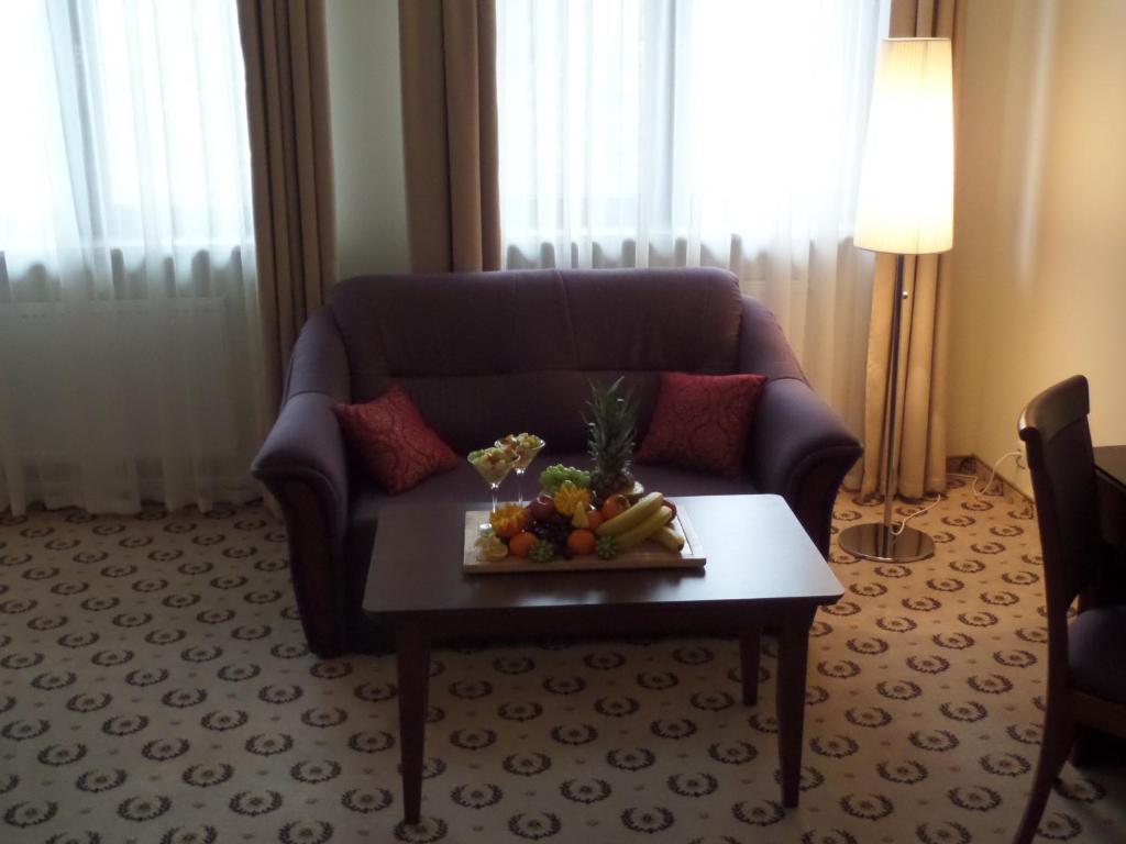 Astoria Bed & Breakfast Swarzędz Extérieur photo